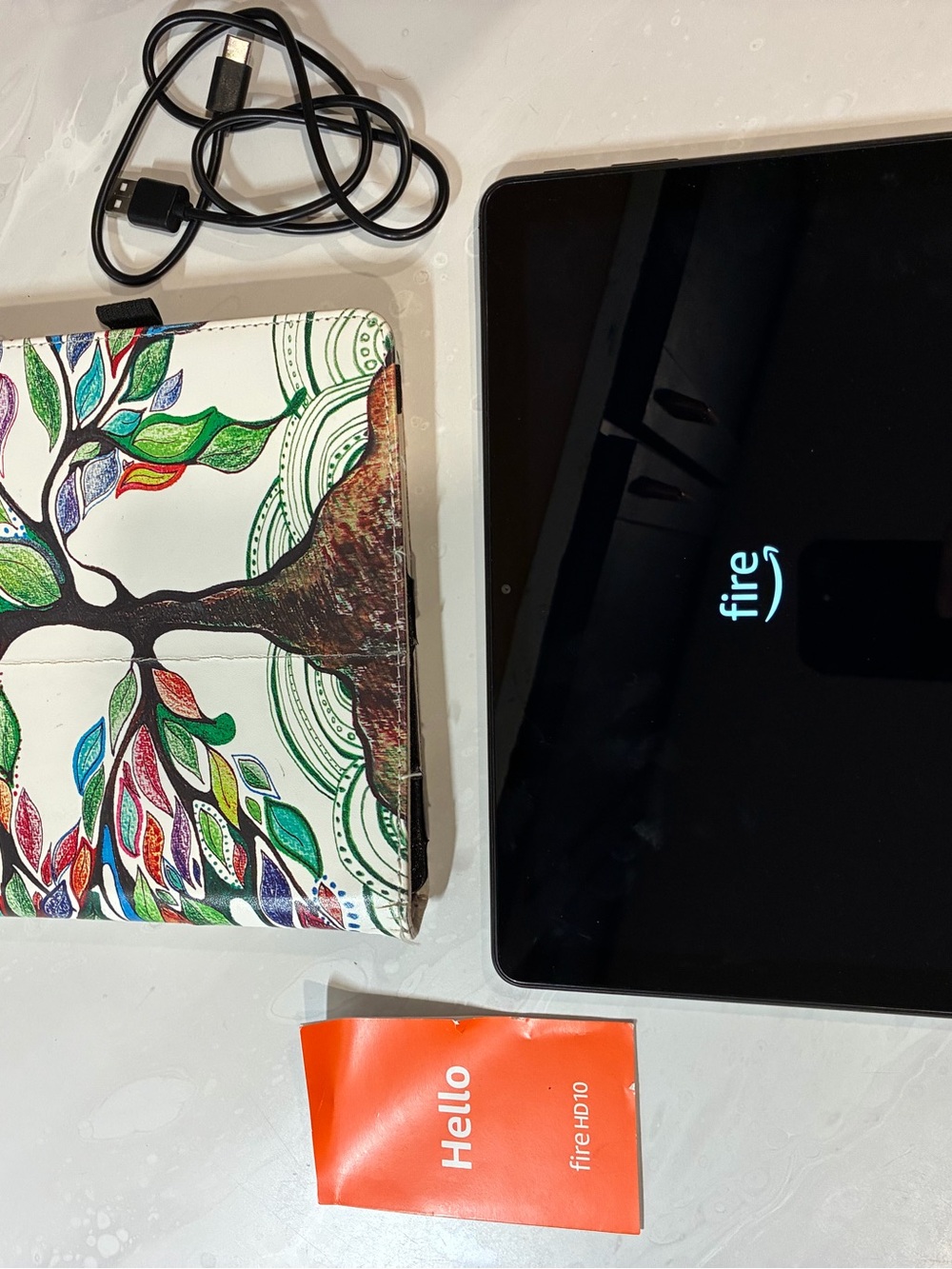 Amazon Fire HD 10 Tablet 13th edition  no scratches - Picture 3 of 6